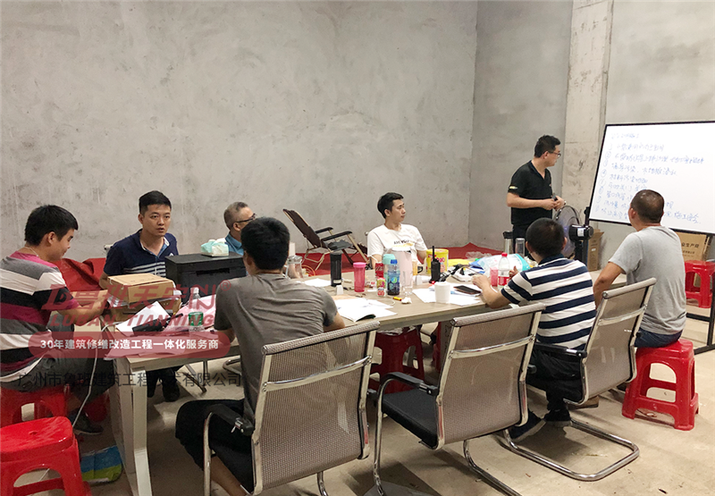誉山国际500多户阳台卫生间防水补漏工程