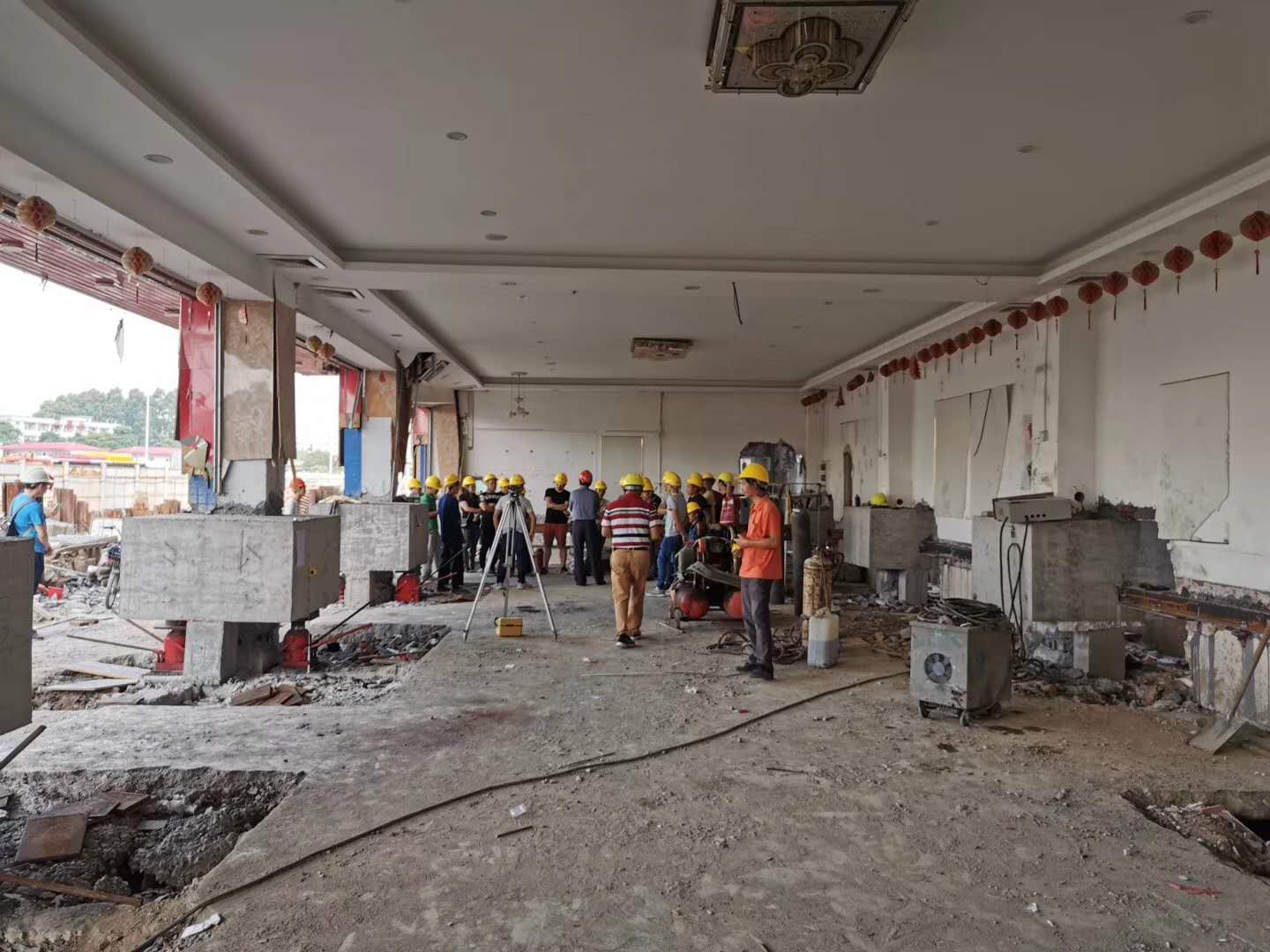广花一级公路地下综合管廊及道路快捷化改造明挖管廊房屋加固工程